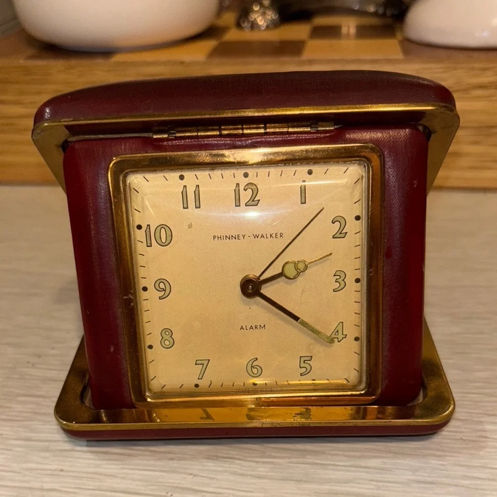 Vintage 1950s Travel Alarm Clock